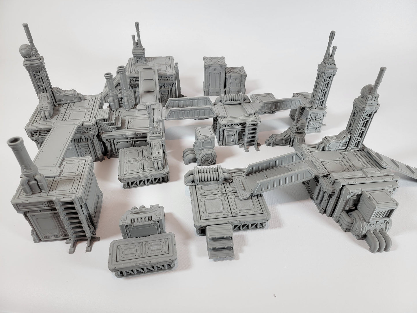 Modular Industrial Terrain Set for 28mm–32mm Sci-Fi Games | Stackable Platforms & Walkways