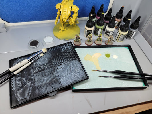 Dry Brush Palette and Wet Palette Combo used for dry brushing 40k miniatures, slap chop speed painting or painting large vehicles and tanks