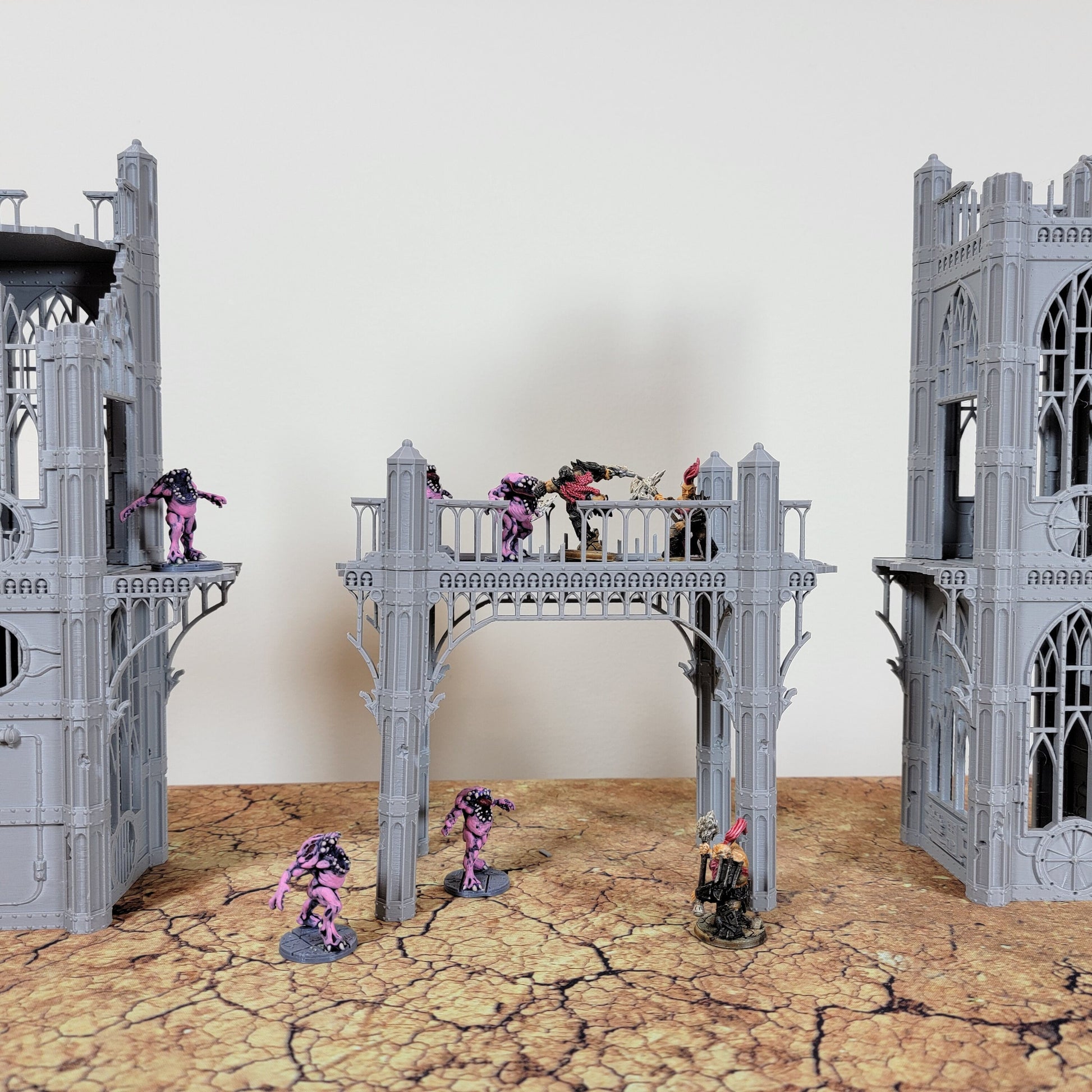 Gothic Sky Bridge: Wargaming Terrain Ruins Combat Patrol Sci-Fi Tabletop Terrain Set 40k 28mm Scale Building & Scatter Terrain