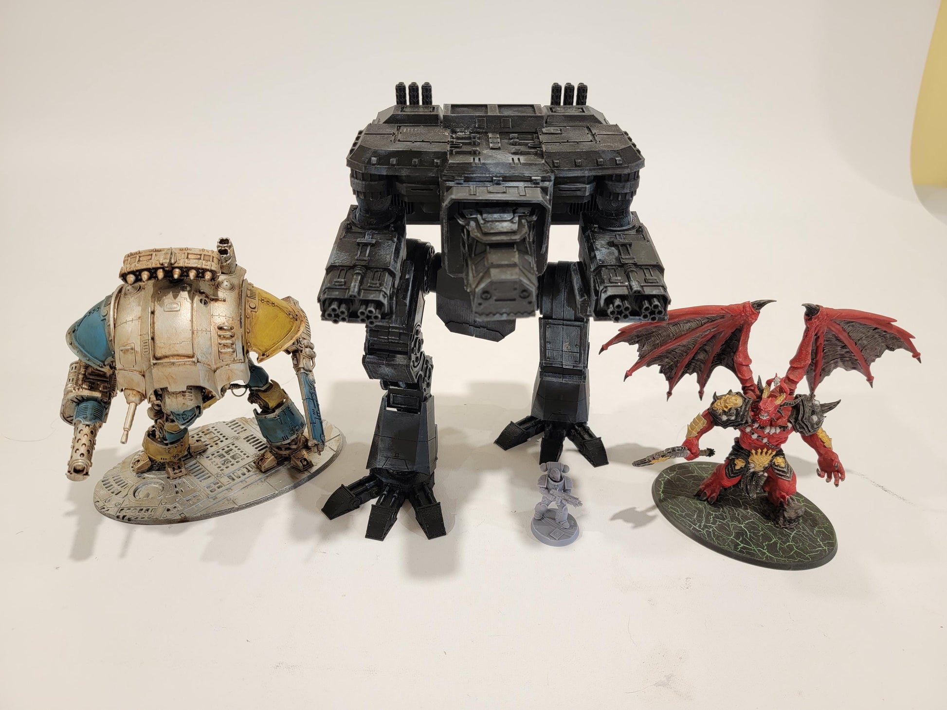 Dog Head Titan Proxy, Scout-Class Titan Walker, Magnet-Ready Weapons, 10.5” Tall, FDM Printed Model